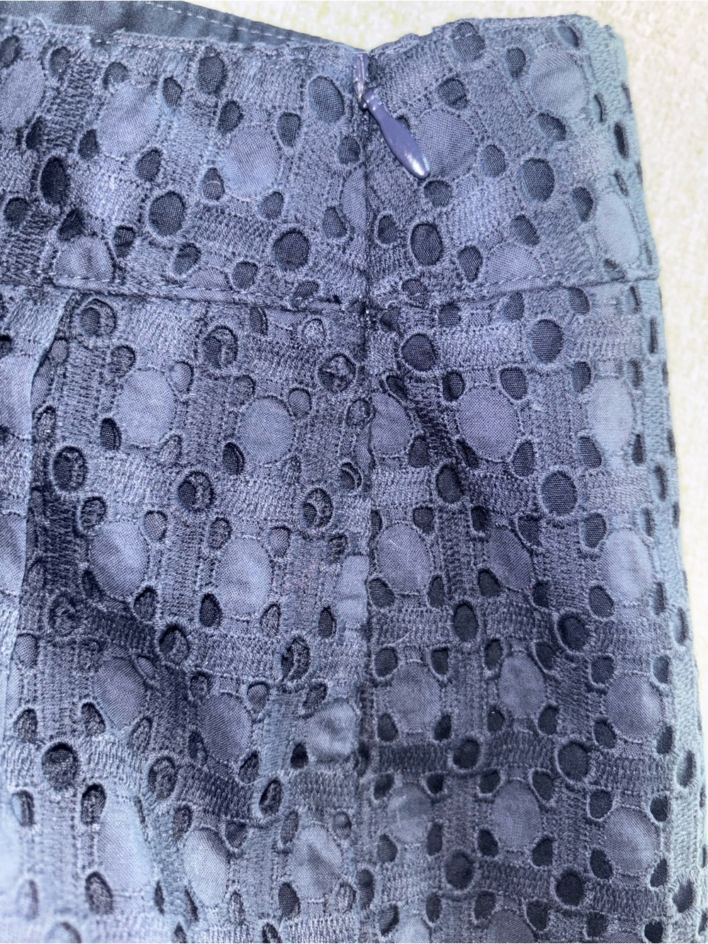 Cabi Navy Eyelet Lace Skort Size 2 | Preppy Coastal Mini Skirt Shorts Old Money - Picture 5 of 6